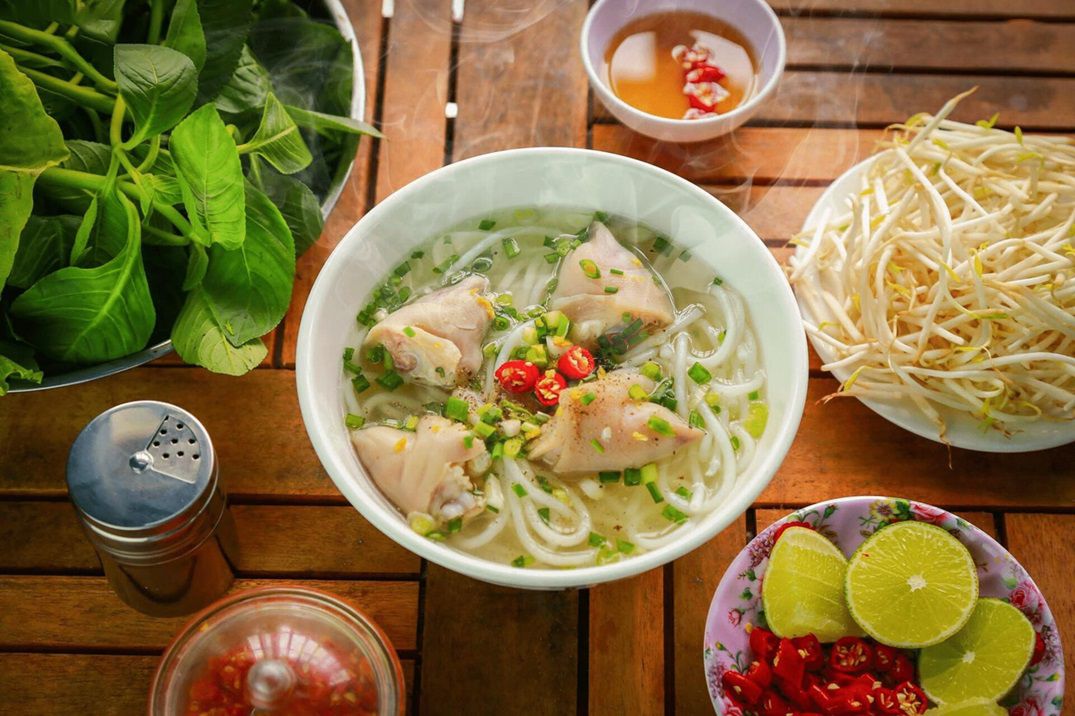 Tây Ninh có gì chơi, có đặc sản gì, có biển không ?